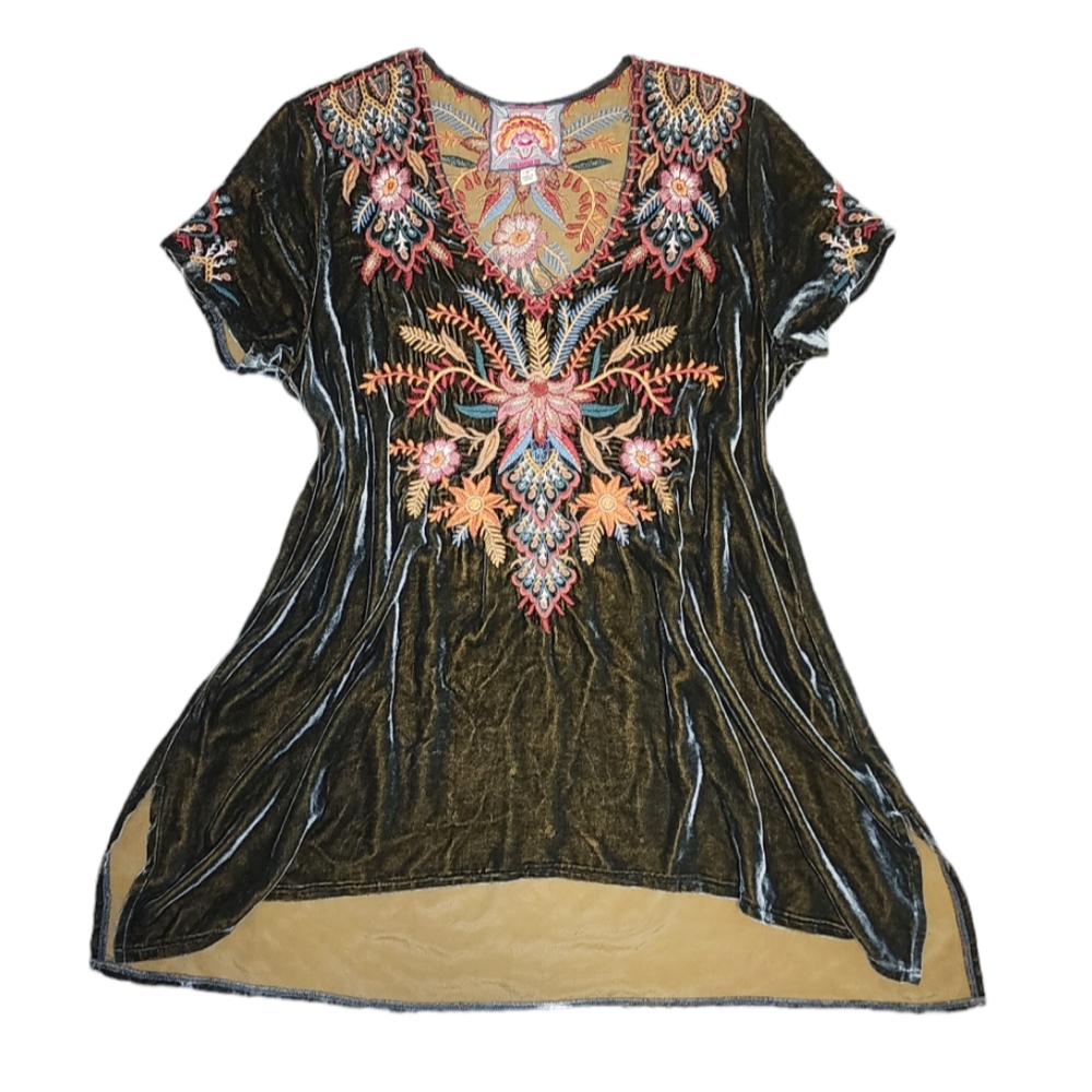 Johnny Was Aivita Velvet Drape Top